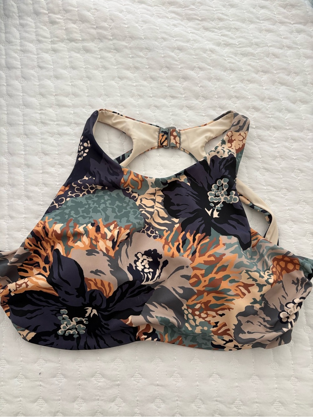 Athleta  Bora Bora print swim top 38DD  NWOT